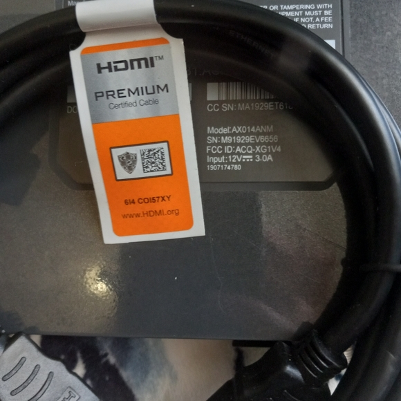 Comcast Equipment Newest Model HD/DVR Box & Wi-Fi/Home Phone xFi Box Plus Cords - Picture 10 of 14